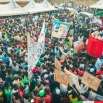 APC members dump Tinubu