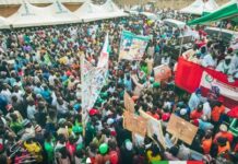 Former Deputy Governor, Speaker, 3000 Others Dump APC, Defect To PDP