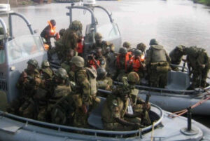 Heavy gunshots as militants kill Cameroonian soldiers, hoists nation’s flag in Bakassi