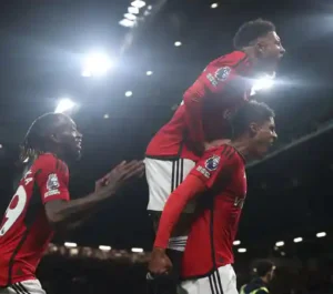 Manchester United Begins New Season with Narrow Victory Against Wolves