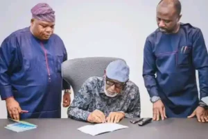 Ondo Govt Breaks Silence on Forgery of Akeredolu’s Signature