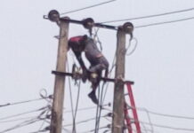 PTI Final Year Student Electrocuted While Installing Solar Panels Picture of an electrocuted man on a pole
