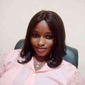 NNPCL Rewards Wife Who Wakes up every 4:50 a.m to prepare breakfast for husband  with N200,000 Petrol Voucher