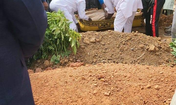 atiku’s-lawyer,-prof-dankofa,-buried-in-kaduna-(photo)