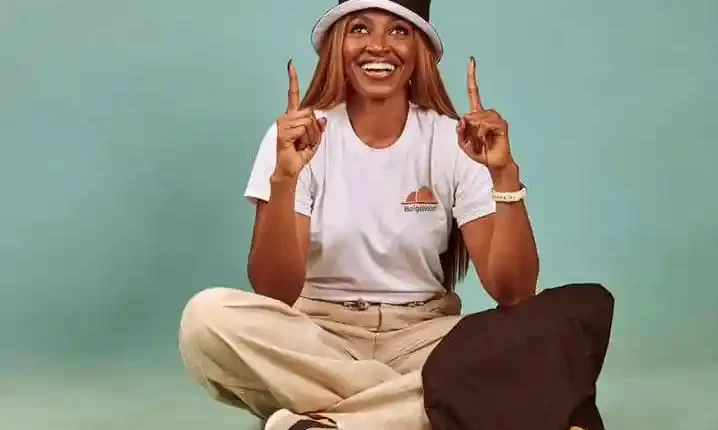 Baigewallet Signs Nollywood Actress, Kate Henshaw, As Ambassador