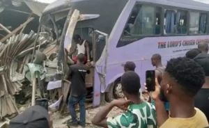 “Tragedy Strikes: Lord Chosen Bus Crash in Imo Claims 20 Lives