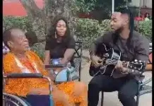 Nigerian Singer, Flavour Loses Father