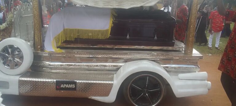 Encomium As Late Ohanaeze Ndigbo President General Iwuanyanwu Laid To Rest