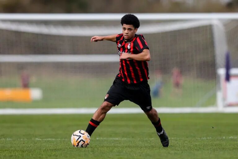 Bournemouth Midfielder, Ogunleye Picks Nigeria Ahead Of England