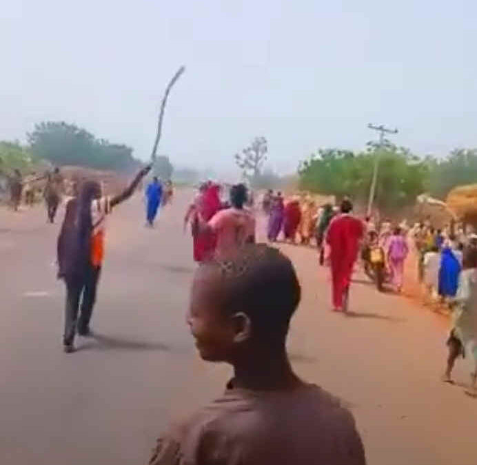 HAPPENING NOW: Angry Northern Youths Attack APC Lawmaker’s Convoy in Kano for Neglecting his Community